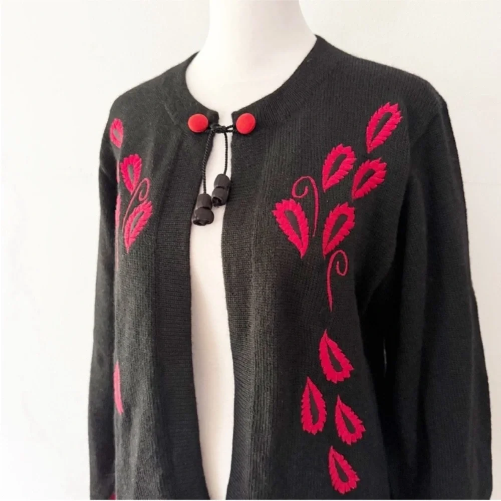 Vintage Women 100% Alpaca Cardigan Medium Wearable Art Quiet Luxury Whimsy
